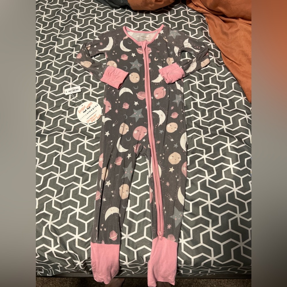 Little sleepies zippy